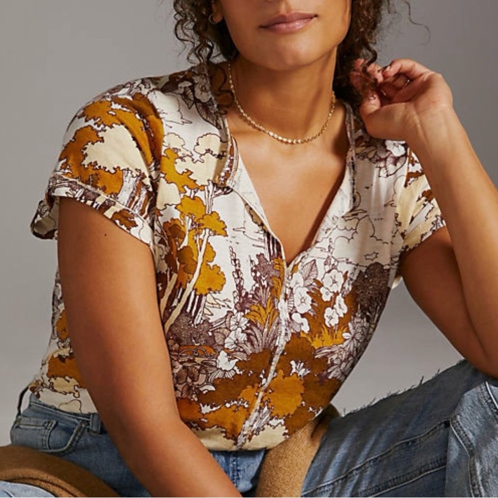 Anthropologie Pilcro Spliced Neck Tee Oyster Floral Forest Print - Large